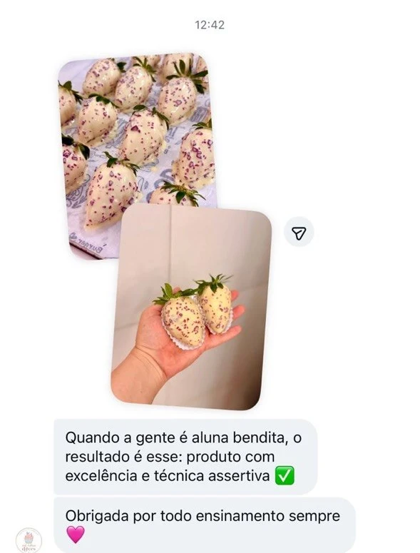 Print do direct da aluna milfolhasdoces mostrando os morangos cravejados que produziu e agradecendo pelo ensinamento